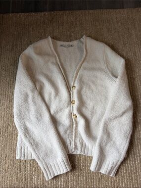 Abercrombie & Fitch Cream V-Neck Buttoned Cardigan